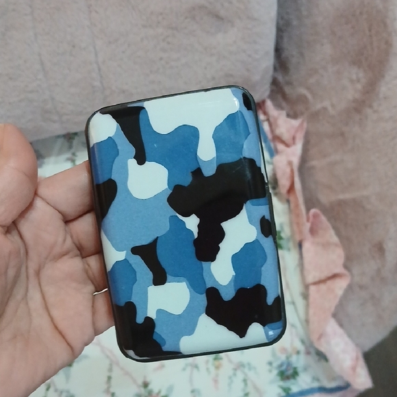 ♡Blue and Black Camouflage Business Card Case♡ - Picture 11 of 13